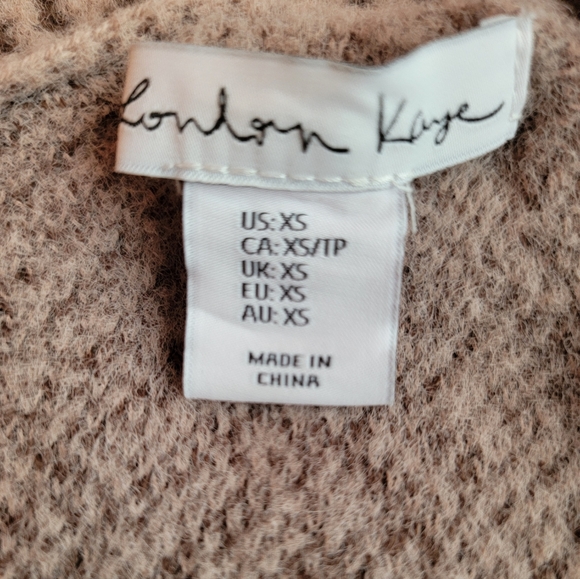 Long Herringbone Sweater Size XS - Picture 5 of 5